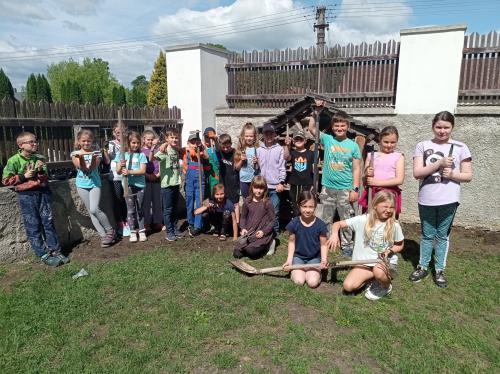 Příprava bylinkového záhonu